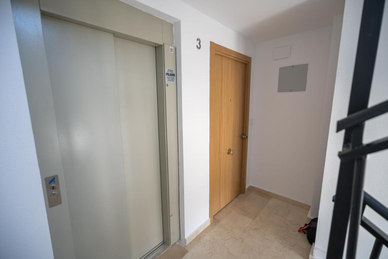 Marq Castillo Habitaciones อาลิกันเต ภายนอก รูปภาพ
