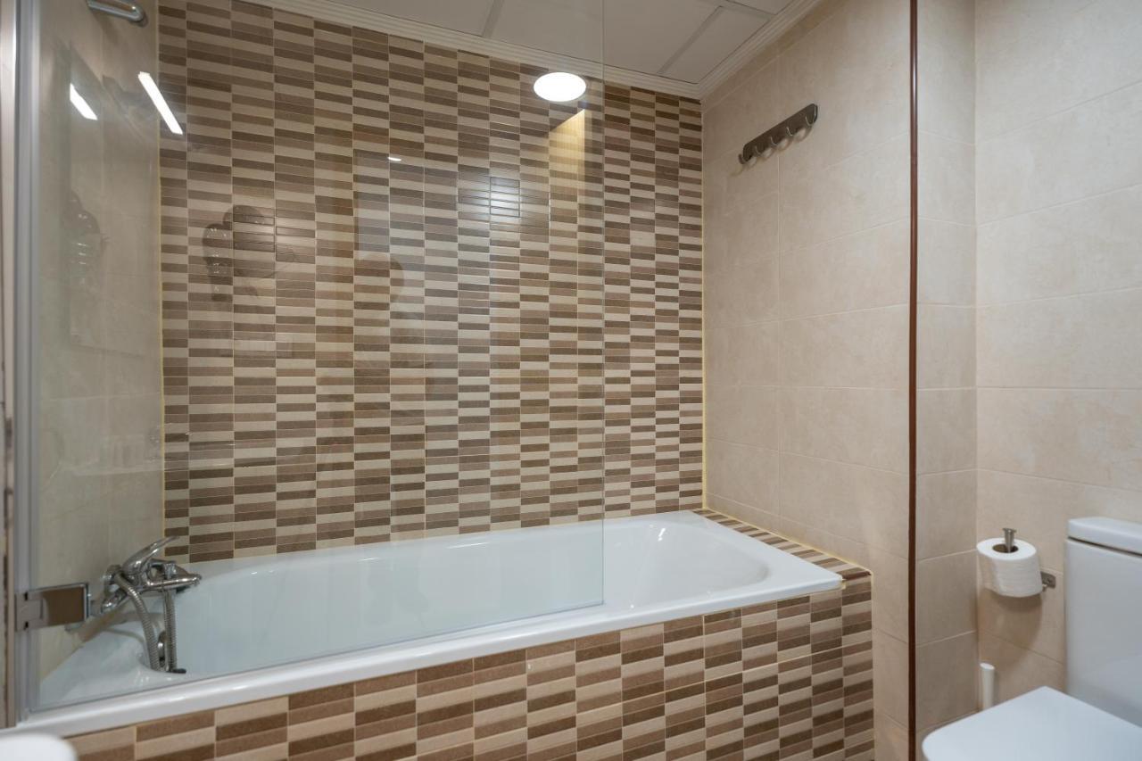 Marq Castillo Habitaciones อาลิกันเต ภายนอก รูปภาพ
